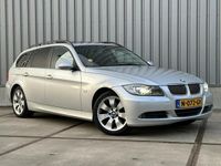 tweedehands BMW 325 325 Touring XI High Executive Leder - Pano - Navi -