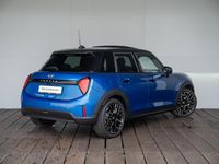 Occasion Mini Cooper Favoured 156 PK (114 kW) 2024 Blauw Hatchback