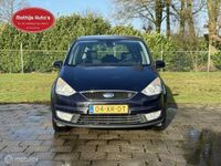 tweedehands Ford Galaxy 2.0-16V Ghia 7 persoons Climate Navi Trekhaak! Nette auto!