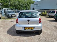 tweedehands VW Fox 1.2 Trendline Goed rijdende en zuinige auto,Wegenbelasting 37 euro per maand,Apk 27-06-2024.