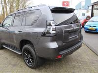 tweedehands Toyota Land Cruiser 2.8 D-4D 204 pk Black Edition Premium Van | Nieuw | Voorraad | Camera's | Luchtvering | Schuif-/kanteldak