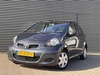 Occasion Toyota Aygo 68 PK (50 kW) 2012 Grijs Hatchback