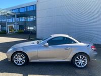 tweedehands Mercedes SLK350 SCHITTERENDE MERCEDES DEALER ONDERHOUDEN SLK 350, AUTOMAAT, NAVI, LEDER, AIRSCARF, LAGE KM.