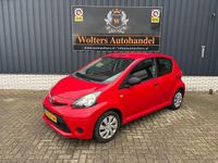 Occasion Toyota Aygo 68 PK (50 kW) 2013 Rood Hatchback