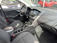 tweedehands Ford Focus Wagon 1.5 TDCI Lease Edition navigatie airco inc b