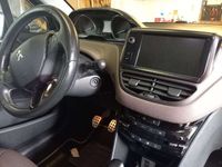 tweedehands Peugeot 2008 1.2 PureTech Féline