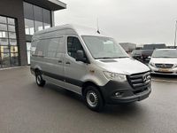 Occasion Mercedes Sprinter 170 PK (125 kW) 2023 Zilver Van