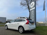 tweedehands Volvo V60 T3 Momentum Automaat Intellisafe Pro | Rijklaarpri