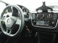 Occasion VW up! move up! 60 PK (44 kW) 2019 Geel Hatchback