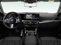 tweedehands BMW 220 2-SERIE Coupé M Sportpakket | M Sportpakket Pro | Comfort Pack | HIFI System Harman Kardon | 19 inch LM M Dubbelspaak (Styling 791 M) in Jet Black | Parking Assistant | Extra getint glas in a i