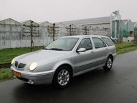 Occasion Lancia Lybra 131 PK (96 kW) 1999 Grijs, metallic lak Stationwagen
