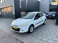 Occasion Renault Clio II 75 PK (55 kW) 2011 Wit, metallic lak Hatchback