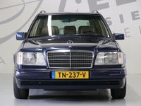 tweedehands Mercedes 220 E-combi