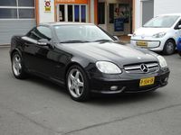 tweedehands Mercedes SLK320 Special Edition AMG uitgevoerd, automaat, airco, licht metalen velgen, V6, lederen bekleding, enz.