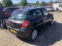 tweedehands Renault Clio 1.6-16V Dynam.Luxe