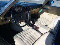 tweedehands Mercedes SL380 SL V8 l Automaat l Beige leder l Airco l Hardtop l 71347 km l 14' LM Koonkurk velgen l Zeer goede Staat l Complete historie bekend l