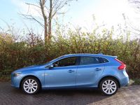 Occasion Volvo V40 Momentum 153 PK (112 kW) 2016 Blauw Hatchback