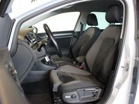 tweedehands VW Golf VII Variant 1.5 TSI Comfortline Business Camera | Trekhaak | 17" LMV | Carplay |