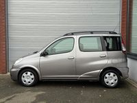 Occasion Toyota Yaris Verso Sol 84 PK (61 kW) 2005 Grijs (metallic) MPV