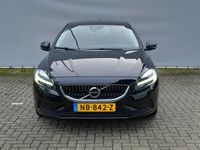 tweedehands Volvo V40 1.5 T2 122PK Geartronic Momentum + Trekhaak!