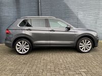 tweedehands VW Tiguan 2.0 TSI 180pk 4Motion DSG Automaat Highline | Pano Schuifdak | Trekhaak 2500kg |