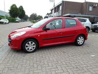 tweedehands Peugeot 206 1.4 75PK URBAN MOVE 5 DRS / AIRCO