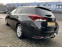 tweedehands Toyota Auris Touring Sports 1.8 Hybrid Business Pro I Pano I Trekhaak