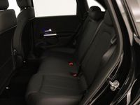 tweedehands Mercedes B250 e AMG Line | Trekhaak | USB-pakket plus | Keyless-Go comfortpakket | Panoramaschuifdak | | Sfeerverlichting | EASY PACK achterklep | Zitcomfortpakket |