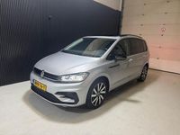 Occasion VW Touran R-line 150 PK (110 kW) 2023 Grijs MPV