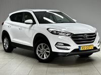 tweedehands Hyundai Tucson 1.6 GDi Comfort /CAMERA! /Navi /Climat /Cruise /Elek. pakket /Bluetooth /Regensensor /Armsteun /Isofix /LMV /PDC V+A /LED Dagrijverl. /Extra getint glas.