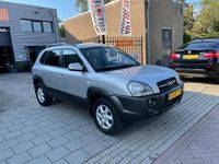 Occasion Hyundai Tucson Dynamiq 141 PK (103 kW) 2005 Grijs, metallic lak SUV