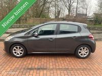 tweedehands Peugeot 208 1.4 e-HDi Active AUTOMAAT, TREKHAAK,