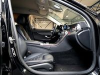 tweedehands Mercedes E300 C-KLASSE EstateEQ Hybrid 235kW/320pk Aut9 Business Solution Luxury LED + DISTRONIC PLUS + NAVI COMAND + LEDER + SPORTSTOELEN + LANE ASSIST + STOELVERWARMING + 360 CAMERA + DODEHOEK MELDER + TREKHAAK + PARKSENSOREN + 18" LM-VELGEN!!