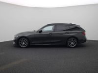 tweedehands BMW 330 3-SERIE Touring i Executive Edition | HARMAN KARDON | LEDER | VIRUAL COCKPIT | LED VERLICHTING | ELEKTRISCH BEDIENBARE KOFFERKLEP | CLIMATE CONTROL | NAVIGATIE |