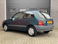 tweedehands Toyota Starlet 1.3-16V STUURBEKTRACHTING / 130.490 KM / NAP