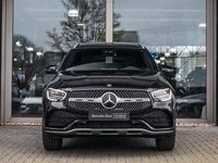 tweedehands Mercedes GLC300e 4MATIC Premium AMG-Line | Trekhaak | Digital Cockpit | Camera | Stoelverwarming | LED Performance