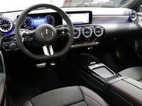 tweedehands Mercedes A200 AMG Line Model 2023 | Panoramadak