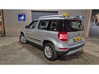 Occasion Skoda Yeti Drive 110 PK (80 kW) 2017 Zilver SUV