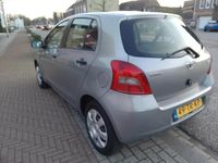 Occasion Toyota Yaris 69 PK (50 kW) 2007 Grijs Hatchback