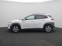 tweedehands Hyundai Kona EV Premium 64 kWh | Climate Control | Adaptieve Cruise Control | Navigatie | Head Up Display