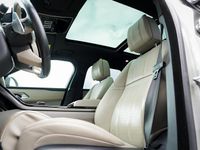 Occasion Land Rover Range Rover Velar HSE Dynamic 300 PK (220 kW) 2018 Geel SUV