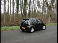 Occasion Daihatsu Sirion 69 PK (50 kW) 2007 Zwart Hatchback