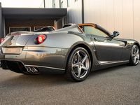 tweedehands Ferrari 599 SA Aperta - Grigio Silverstone - 1 of 80