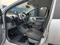 Occasion Peugeot 107 68 PK (50 kW) 2011 Grijs Hatchback