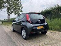 tweedehands Toyota Aygo 1.0 VVT-i x-play Navigatie Car-Play Airconditio