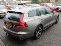 tweedehands Volvo V60 2.0 T8 TWIN ENGINE AWD INSCRIPTION / PANORAMADAK LEDER- ELECTRISCHE TREKHAAK