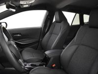 tweedehands Toyota Corolla 1.8 Hybrid Bi-Tone Plus | Navi | LED | Stuur- & stoelverwarming