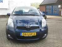 tweedehands Toyota Yaris 1.3 VVTi Aspiration pittige maar ook zuinige in Nederland nieuw geleverde auto met volautomatische airco!