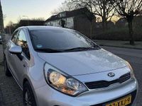 Occasion Kia Rio 86 PK (63 kW) 2012 Grijs MPV