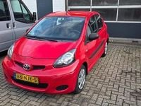 Occasion Toyota Aygo 68 PK (50 kW) 2010 Rood Hatchback